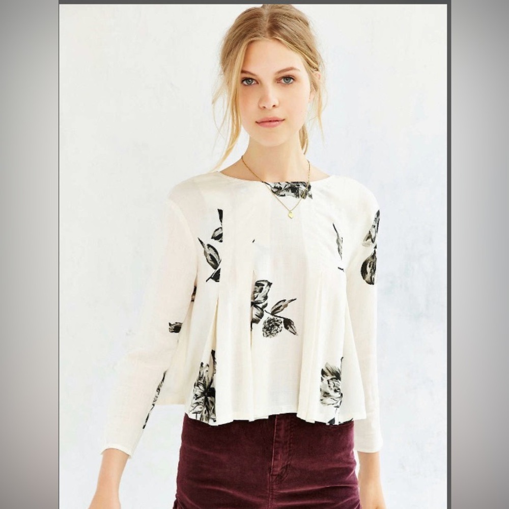 UO kimchi blue cream floral top